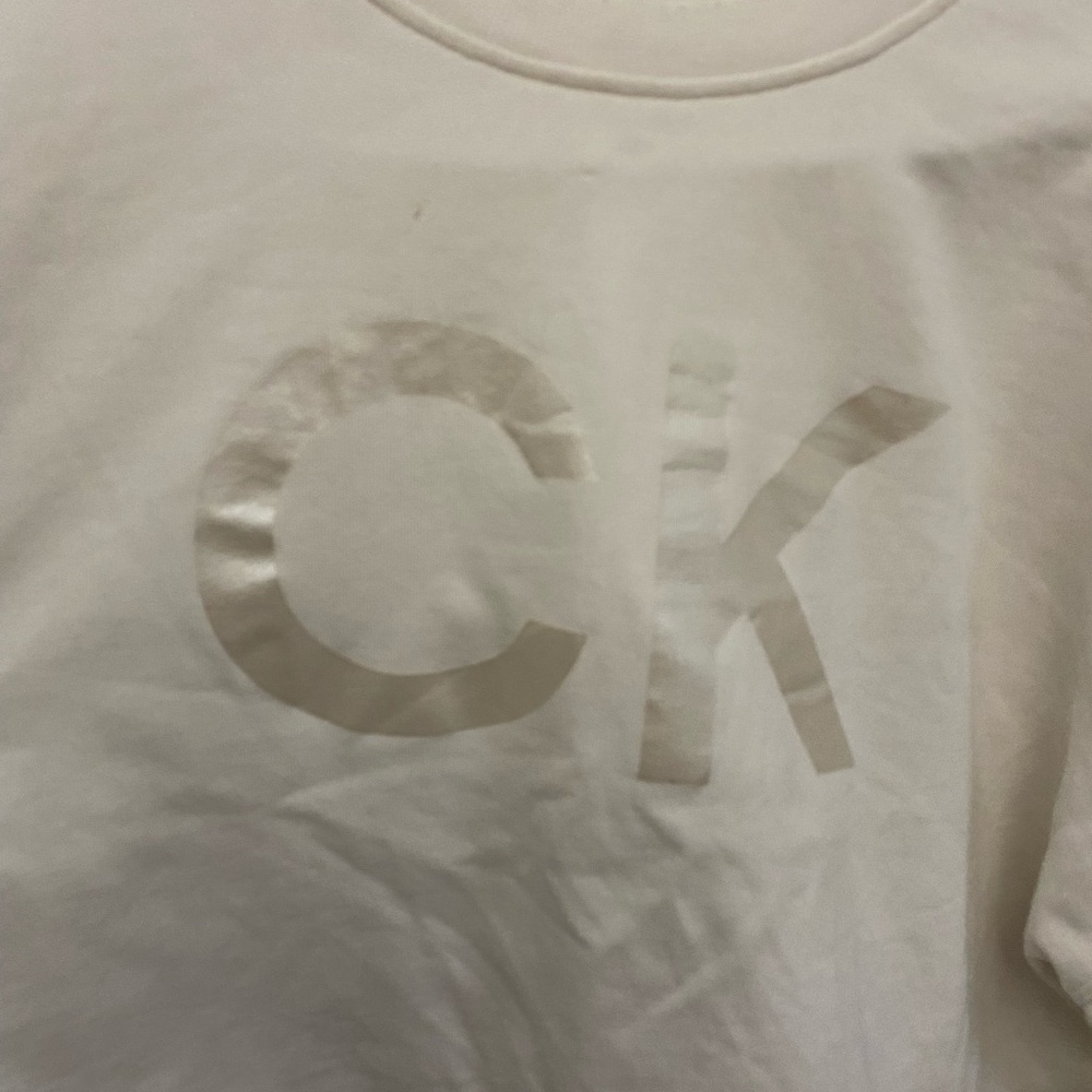 Calvin Klein Performance Cream Top - Picture 5 of 6